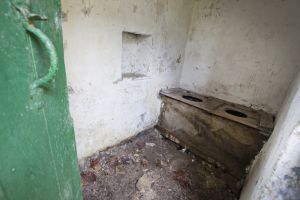 ponden toilets sm.jpg